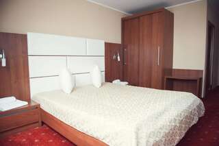 Отель Hotel Impero Орадя Люкс с 1 спальней-8